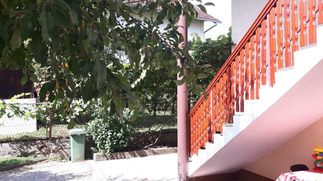Apartman Petra & Tena Slunj Exterior photo