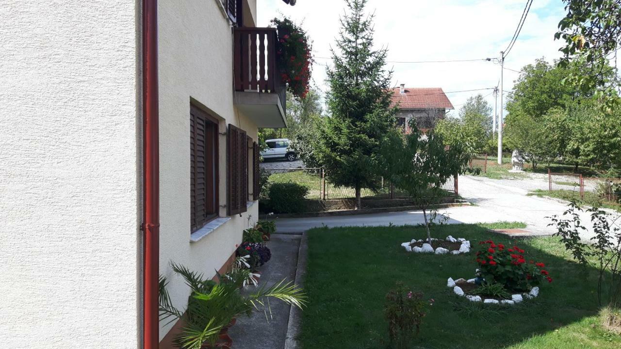 Apartman Petra & Tena Slunj Exterior photo